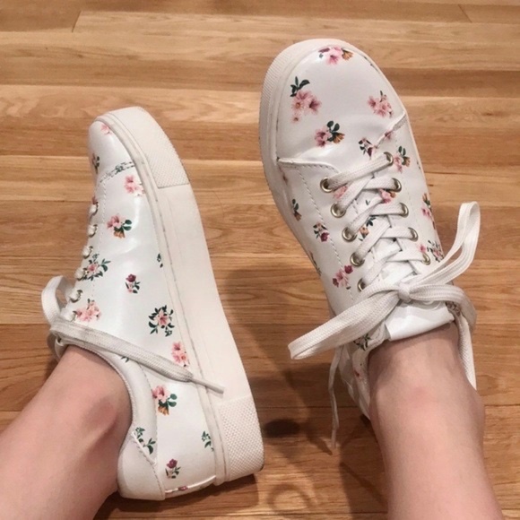 H&M Shoes - H&M White Pink Floral Tie Up Sneakers